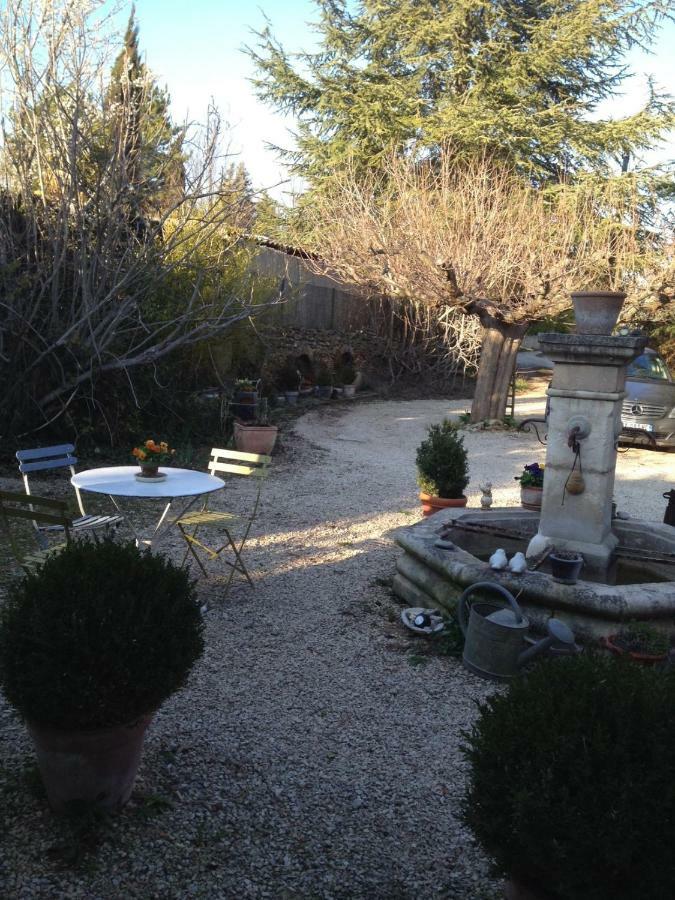 Appartement L'Oustalet à La Tour-dʼAigues Extérieur photo