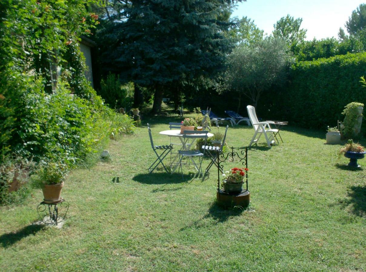 Appartement L'Oustalet à La Tour-dʼAigues Extérieur photo